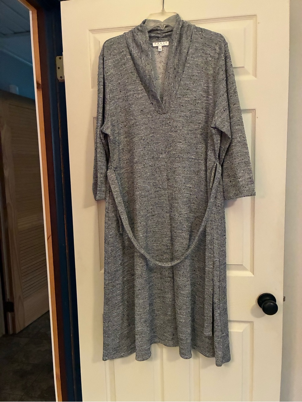 Chaus of NY Cozy Heather Gray V-Neck Long Sleeve Knit Dress with Self-Tie